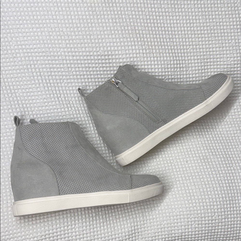 Madden Girl Gray Women's Wedge Sneakers - 9.5